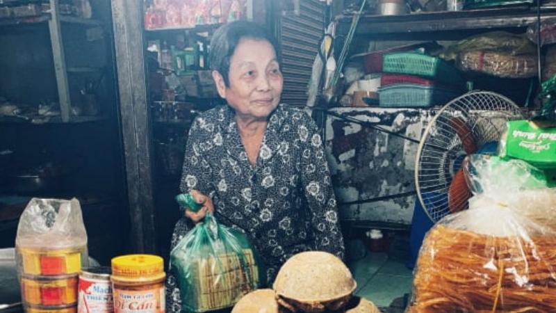 Một góc hành lang hoặc khu vực chung của tòa nhà chung cư Mường Thanh Gò Vấp, cho thấy tình trạng hiện tại (có thể hơi cũ kỹ hoặc cần bảo trì)